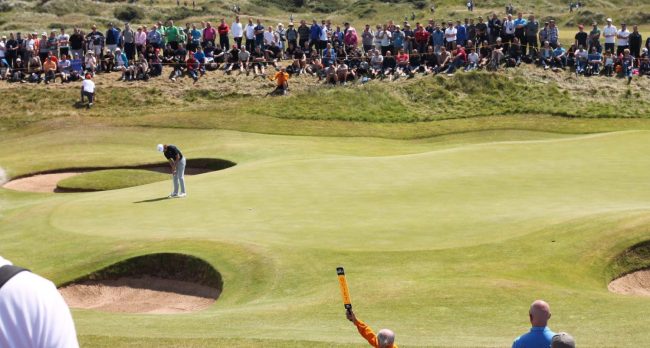 richard-stott-C7C8MpE3mfY-unsplash Golf course