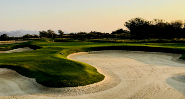 Golf short game area_